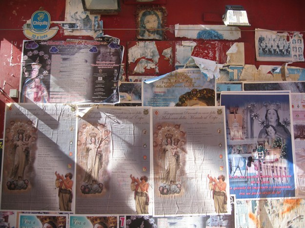 Palermo Markt, Plakatwand Italien